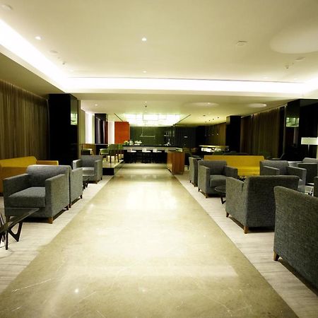 Blvd Club - Near Bengaluru Airport Hotel Settahalasūr Eksteriør billede